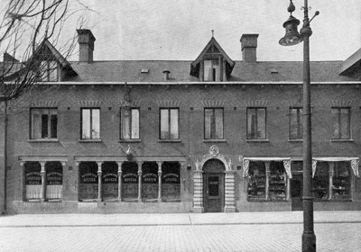 Universitetsapoteket Svanen 1927